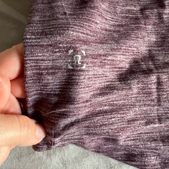 Lululemon Men’s Purple Workout Tee, Size M - Picture 3 of 3